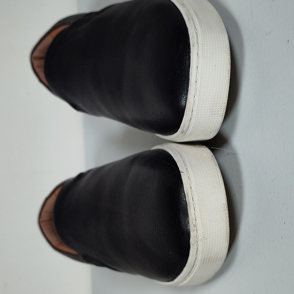 Frye Ivy Slip On Sneakers Black Leather Loafers 9.5 - Picture 4 of 11
